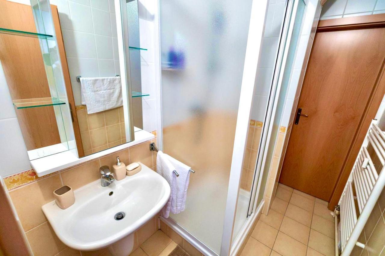 Hills View Apartment โดโนวาลี ภายนอก รูปภาพ